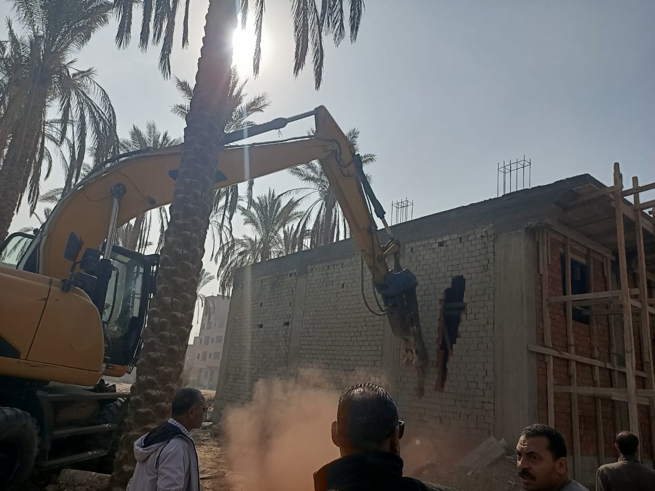 إزالة مخالفات البناء إزالة مخالفات البناء