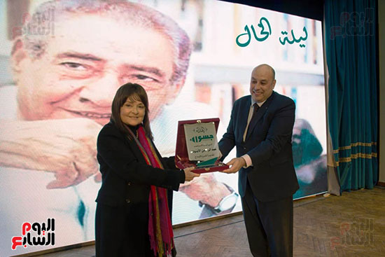 جسور-تكرم-أرملة-الخال