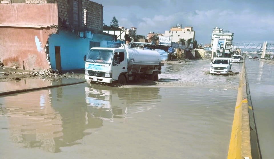 امطار مطروح وجهود ازالتها