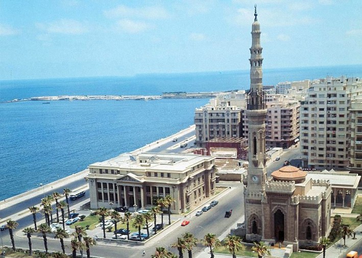 مسجد القائد إبراهيم في الإسكندرية