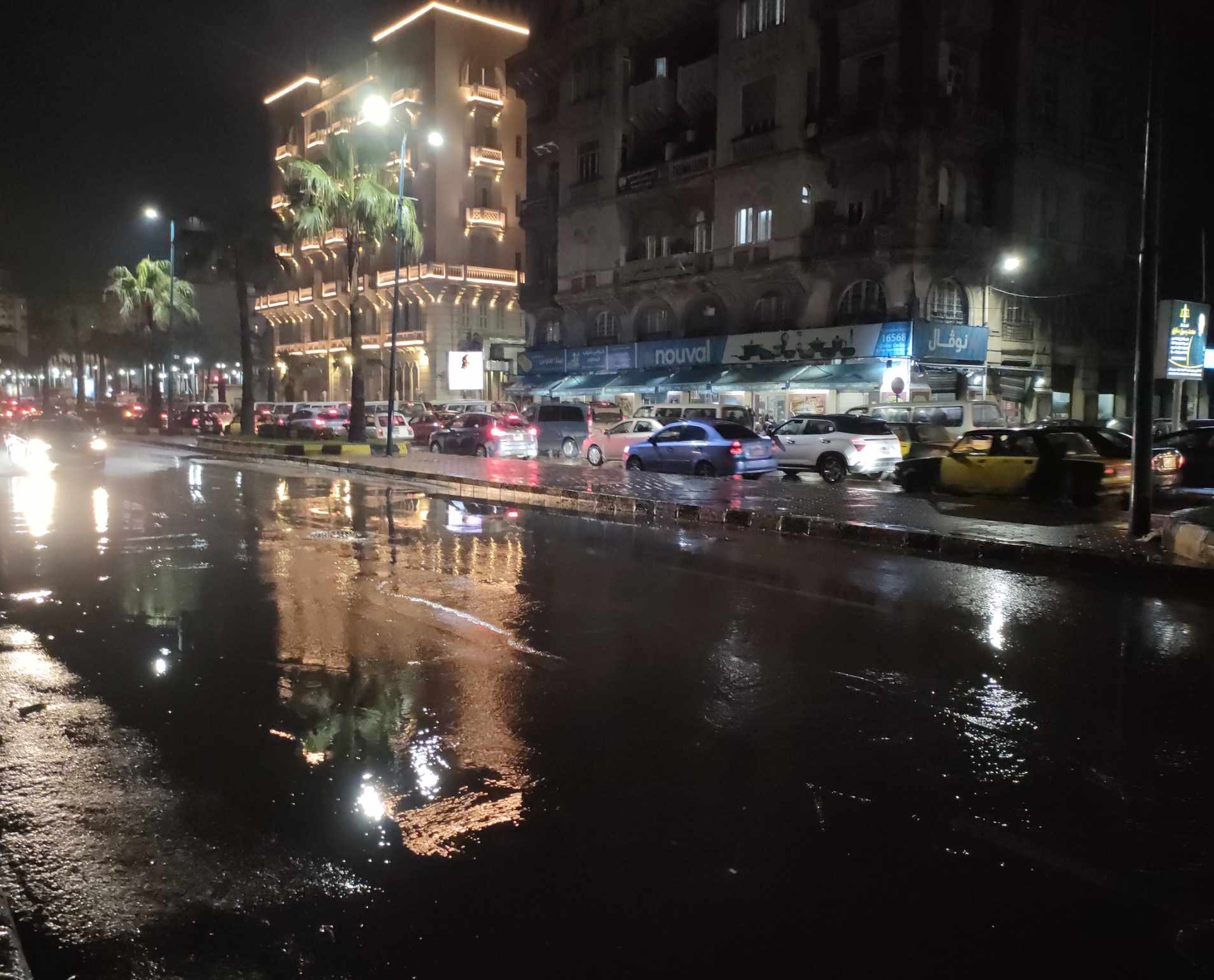 الأمطار الغزيرة تضرب الإسكندرية