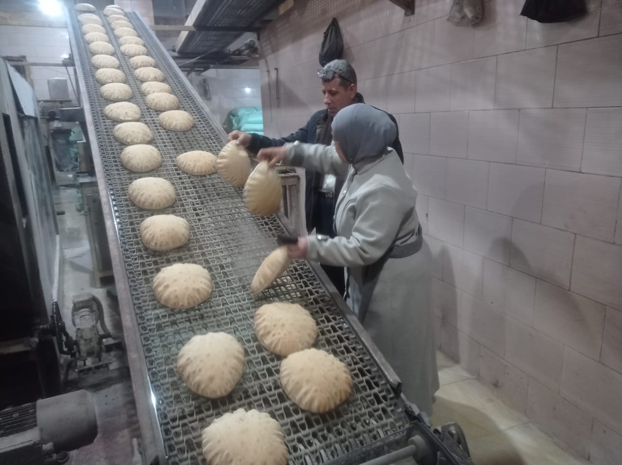 حملة تتابع انتاج الخبز بمخبز بمدينة دسوق