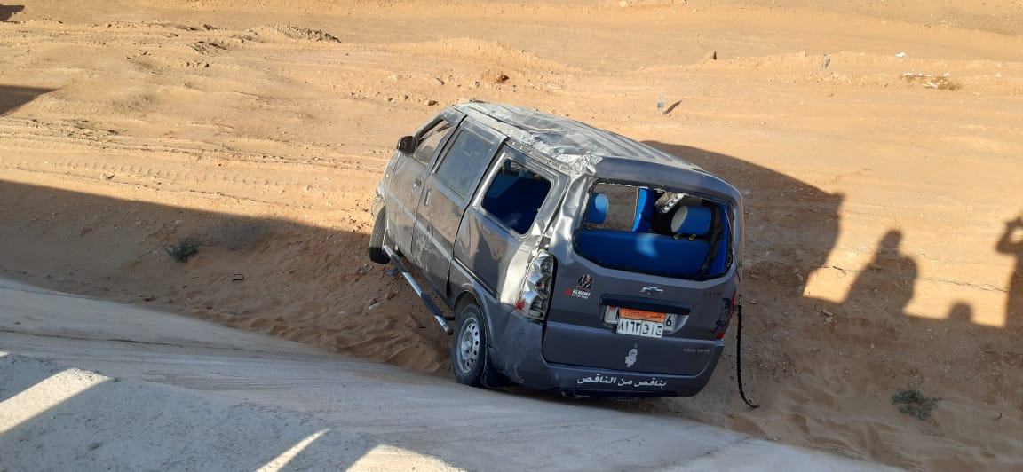  اصابة 4  معلمين في حادث  سير بوسط سيناء  (1)