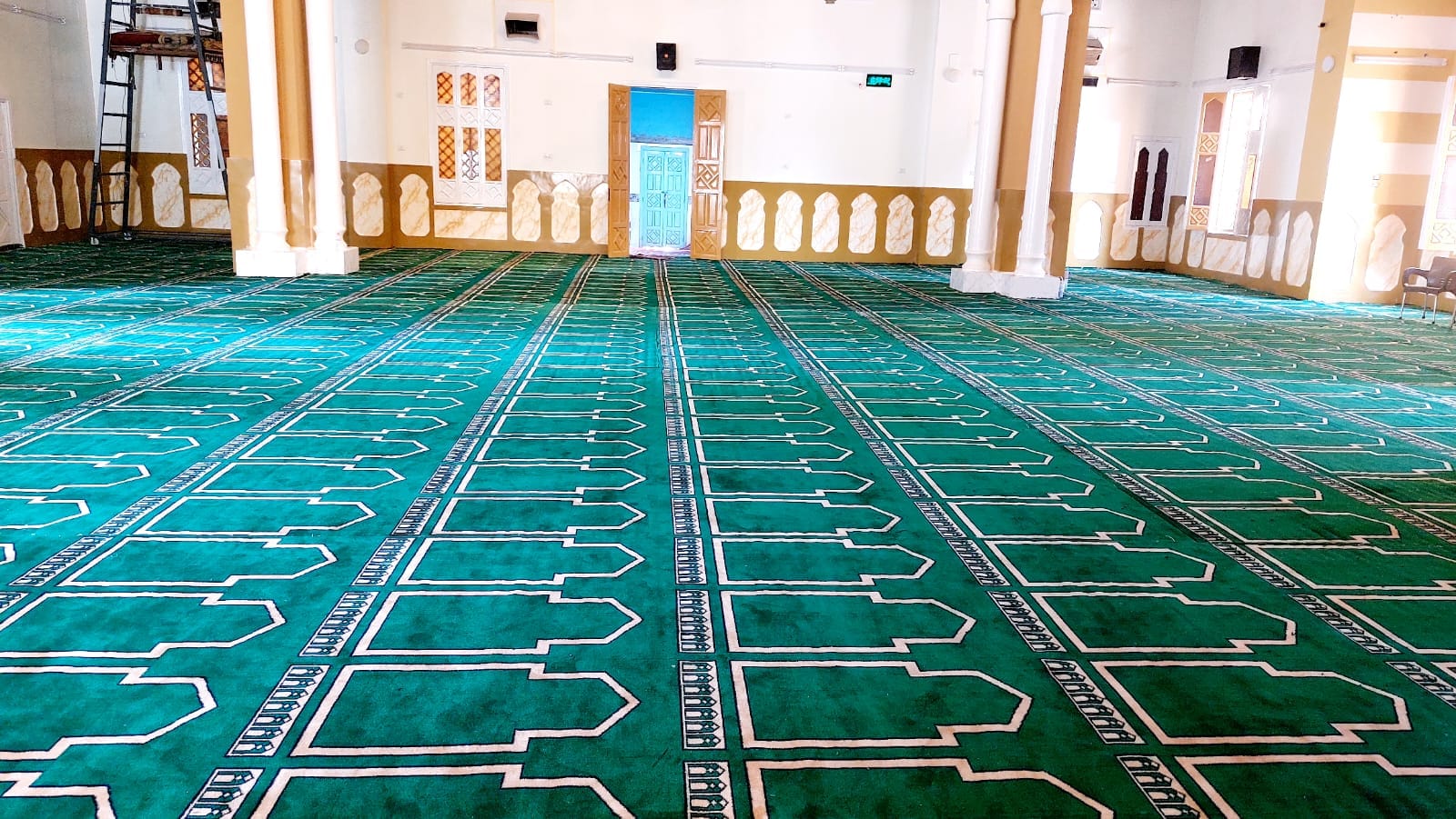 الإنتهاء من فرش مسجد السيد يوسف بالكرنك