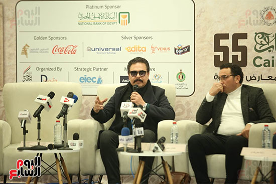 محمد رياض فى ندوة الاحتفاء بالفائزين في مسابقة التأليف المسرحي فى معرض الكتاب