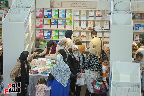 رواد معرض الكتاب رواد معرض الكتاب