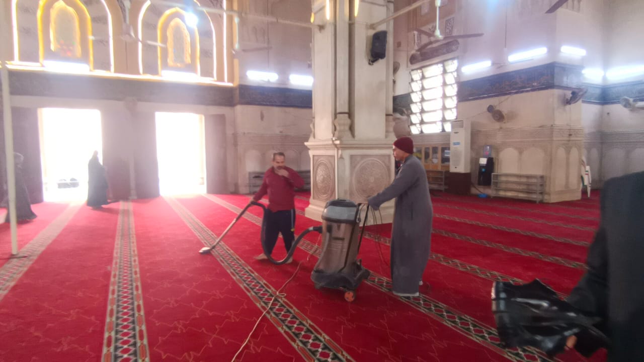  حملة نظافة موسعة بمساجد الشرقية  (4)