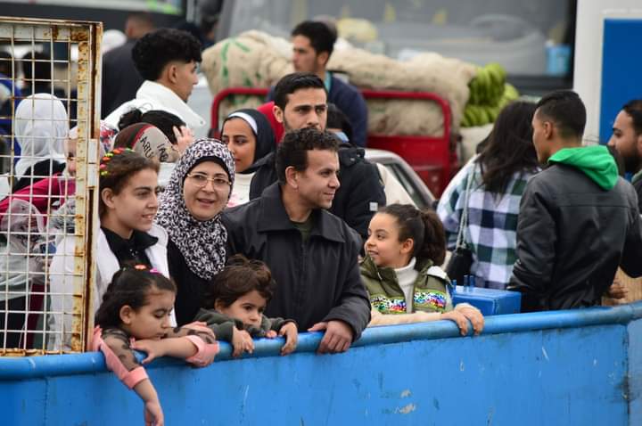 توافد أبناء محافظات مصر لمشاهدة المعالم السياحية ببورفؤاد