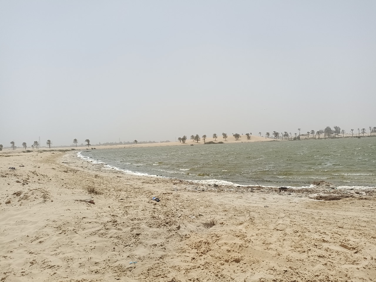 بحيرة الشيخ سليم تشبه شواطئ الإسكندرية