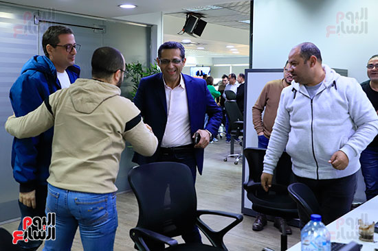 خالد البلشى نقيب الصحفيين فى زيارة لمؤسسة اليوم السابع (40)