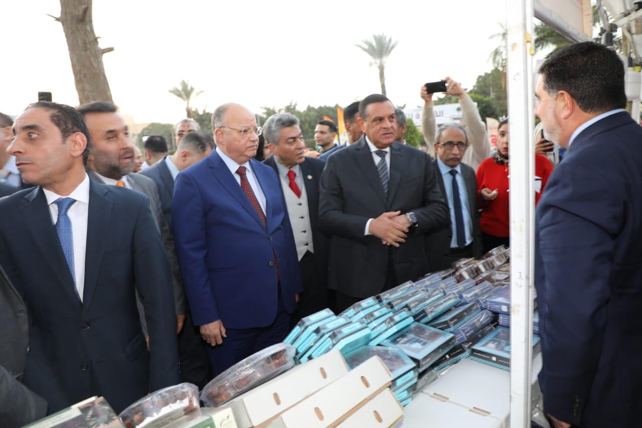     مهرجان القاهرة الدولي للتمور والسلع الرمضانية (10)