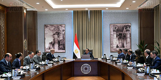 اجتماع رئيس الوزراء (2)