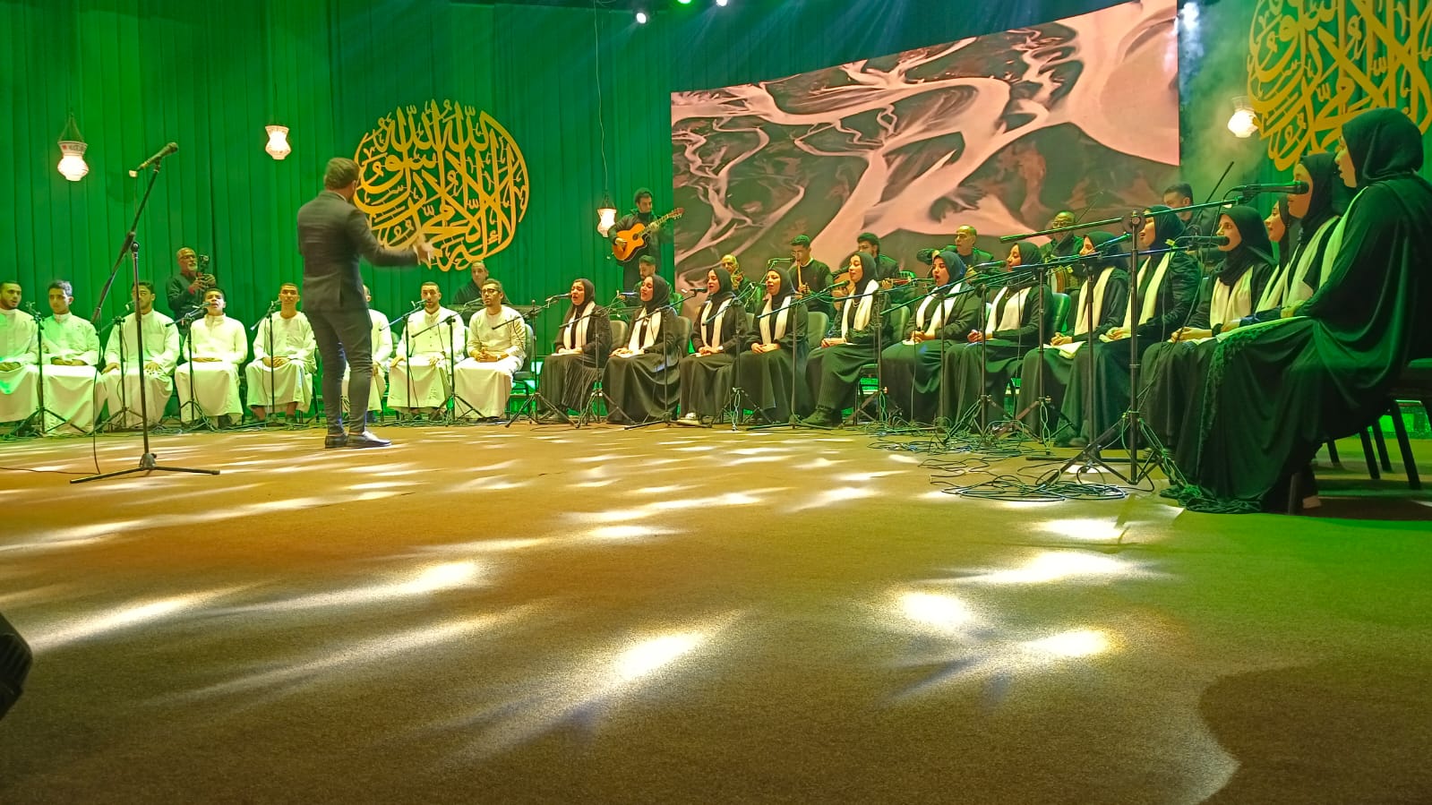 فرق الانشاد الديني تحتفل بذكرى الإسراء والمعراج في مسرح السامر بحضور تامر عبد المنعم (8)
