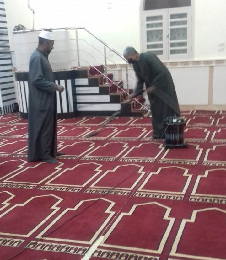 عمليات تعقيم ونظافة المساجد حول الأقصر