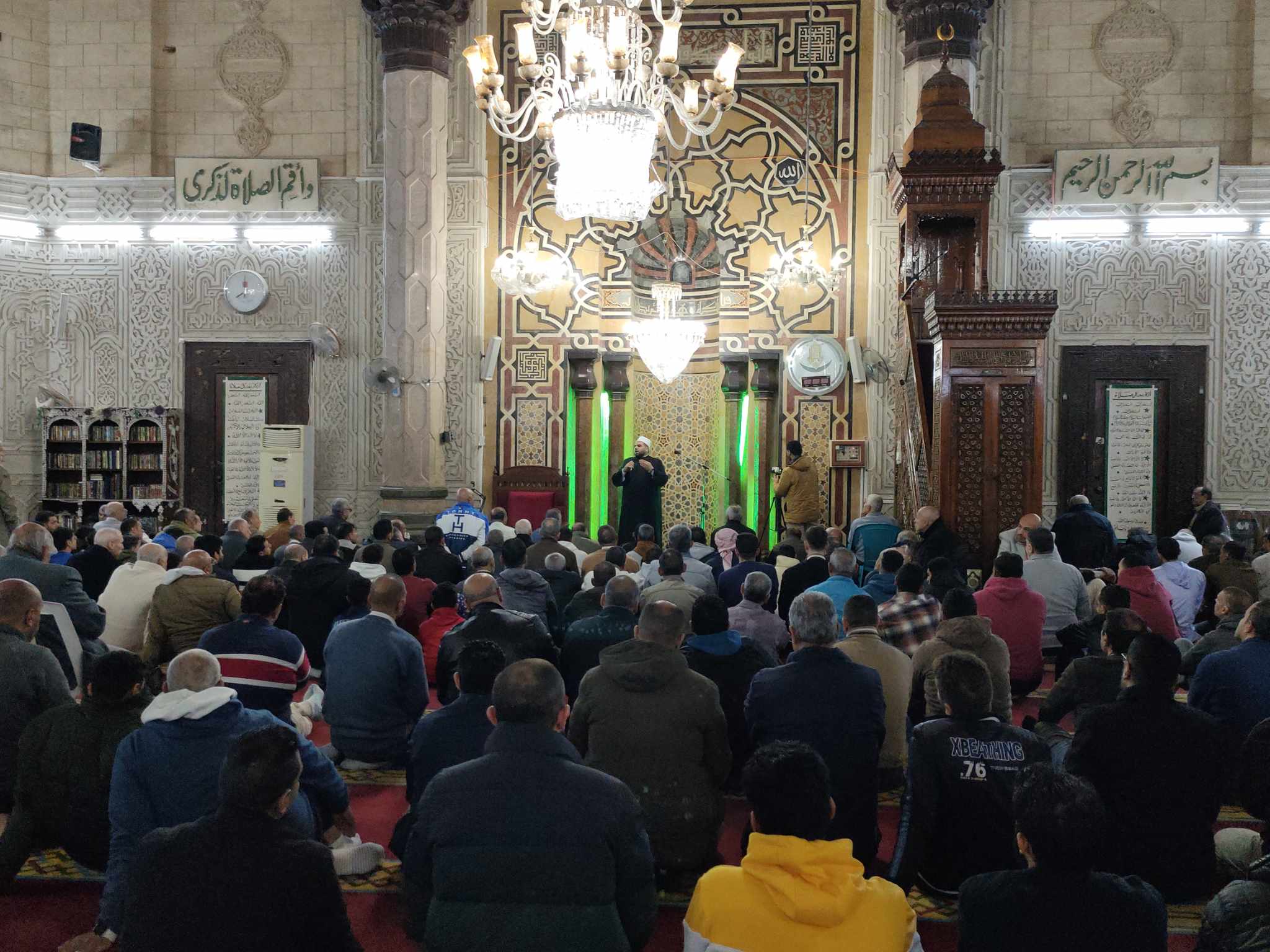 اعداد كبيرة في أول صلاة تراويح بمسجد المرسي ابو العباس بالإسكندرية