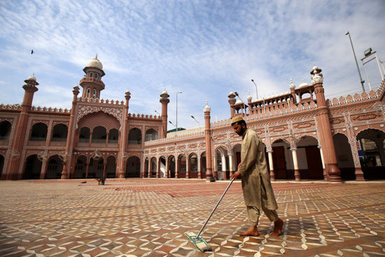 تنظيف المساجد (12)