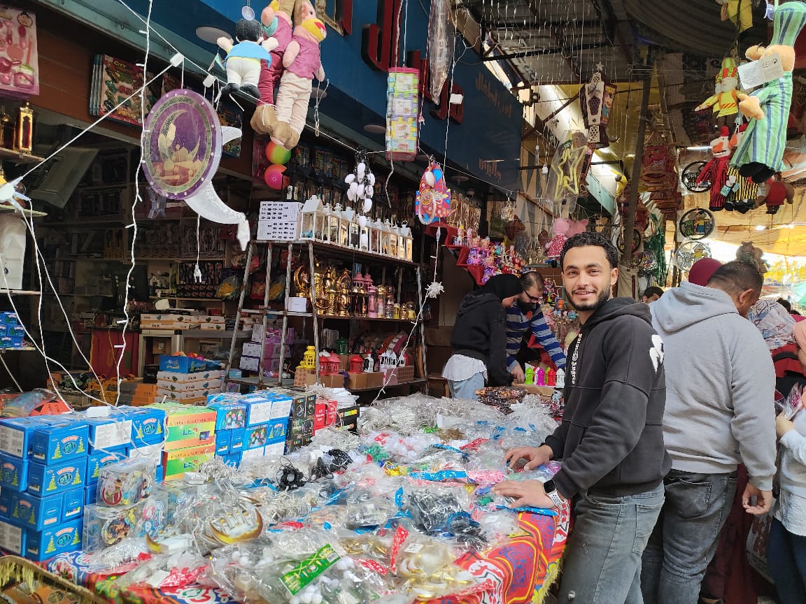  جولة في شارع مكة أشهر شوارع الإسماعيلية لبيع الفوانيس والزينة (11)