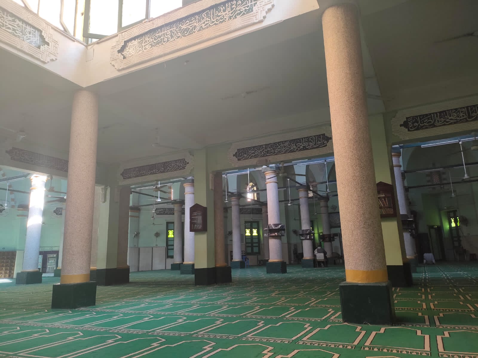 كتابات وعبارات إسلامية علي حوائط المسجد الأموي