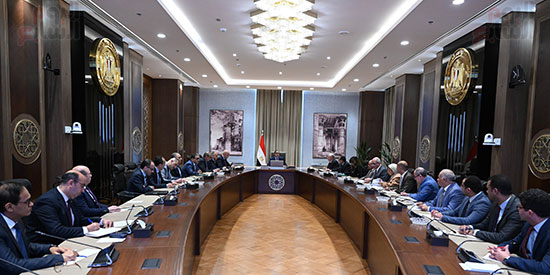 اجتماع تنمية مشروعات سيناء (2)