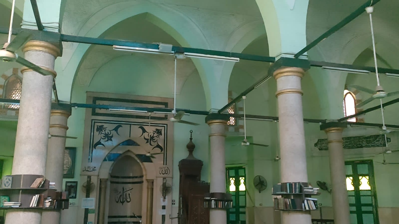 منبر المسجد الأموي التاريخي بأسيوط