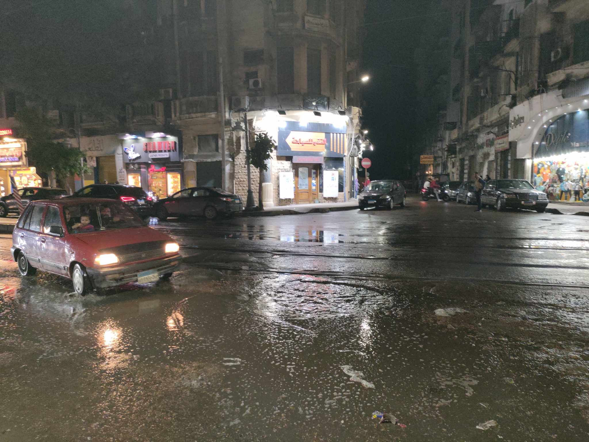 أمطار غزيرة مسائية علي  الإسكندرية اليوم
