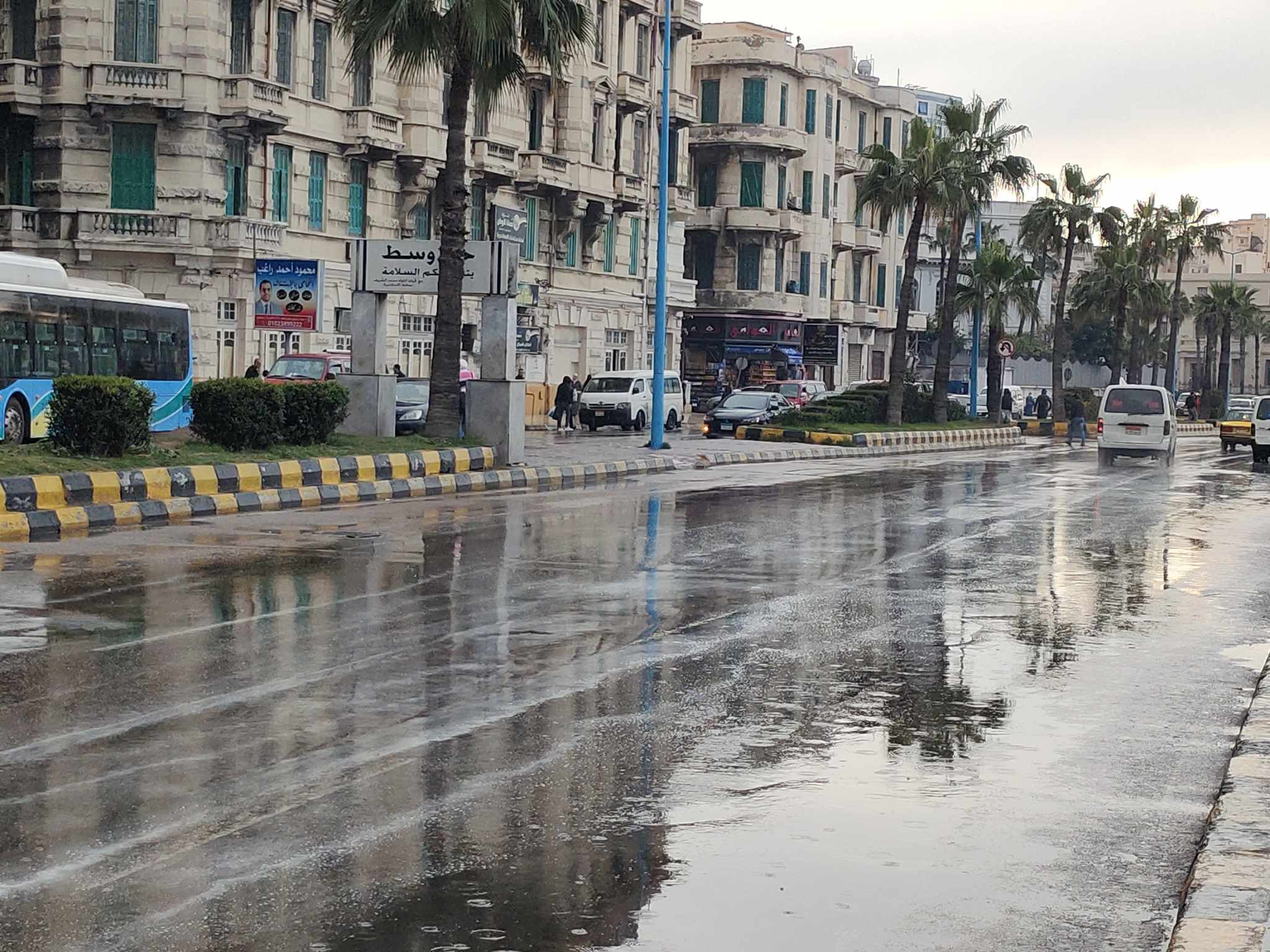 امطار غزيرة على الإسكندرية  اليوم