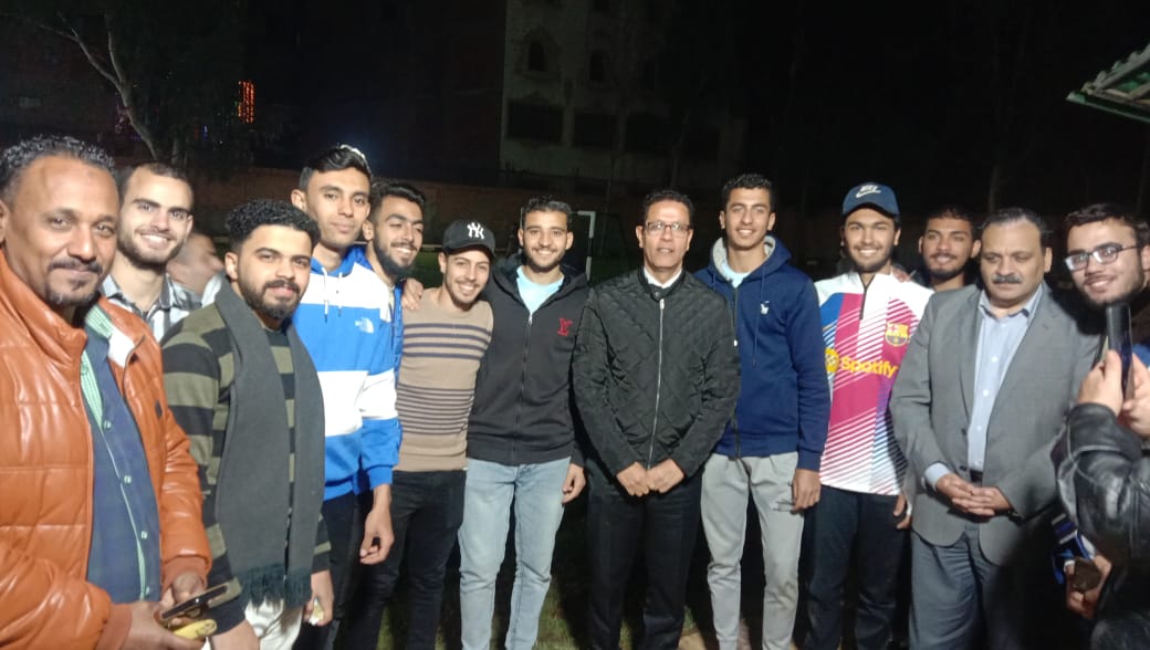رئيس جامعة بنها يشارك طلاب المدن الجامعية حفل إفطار رمضان  (6)