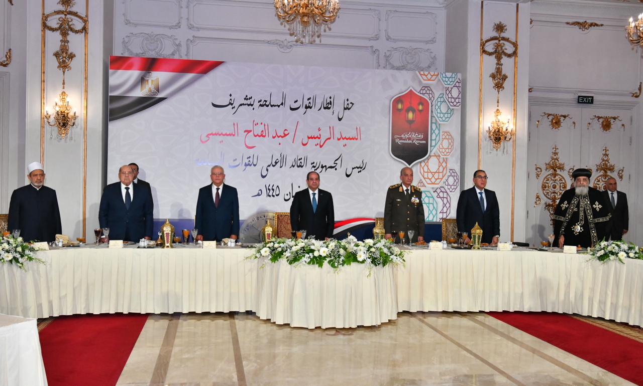 الرئيس السيسى يشهد حفل إفطار القوات المسلحة بمناسبة ذكرى انتصارات العاشر من رمضان (3)