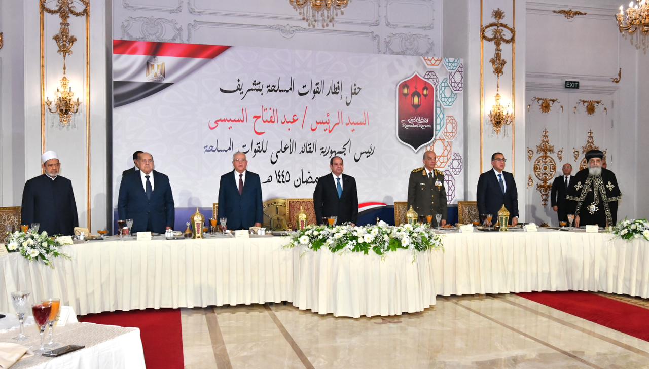 الرئيس السيسى يشهد حفل إفطار القوات المسلحة بمناسبة ذكرى انتصارات العاشر من رمضان (4)