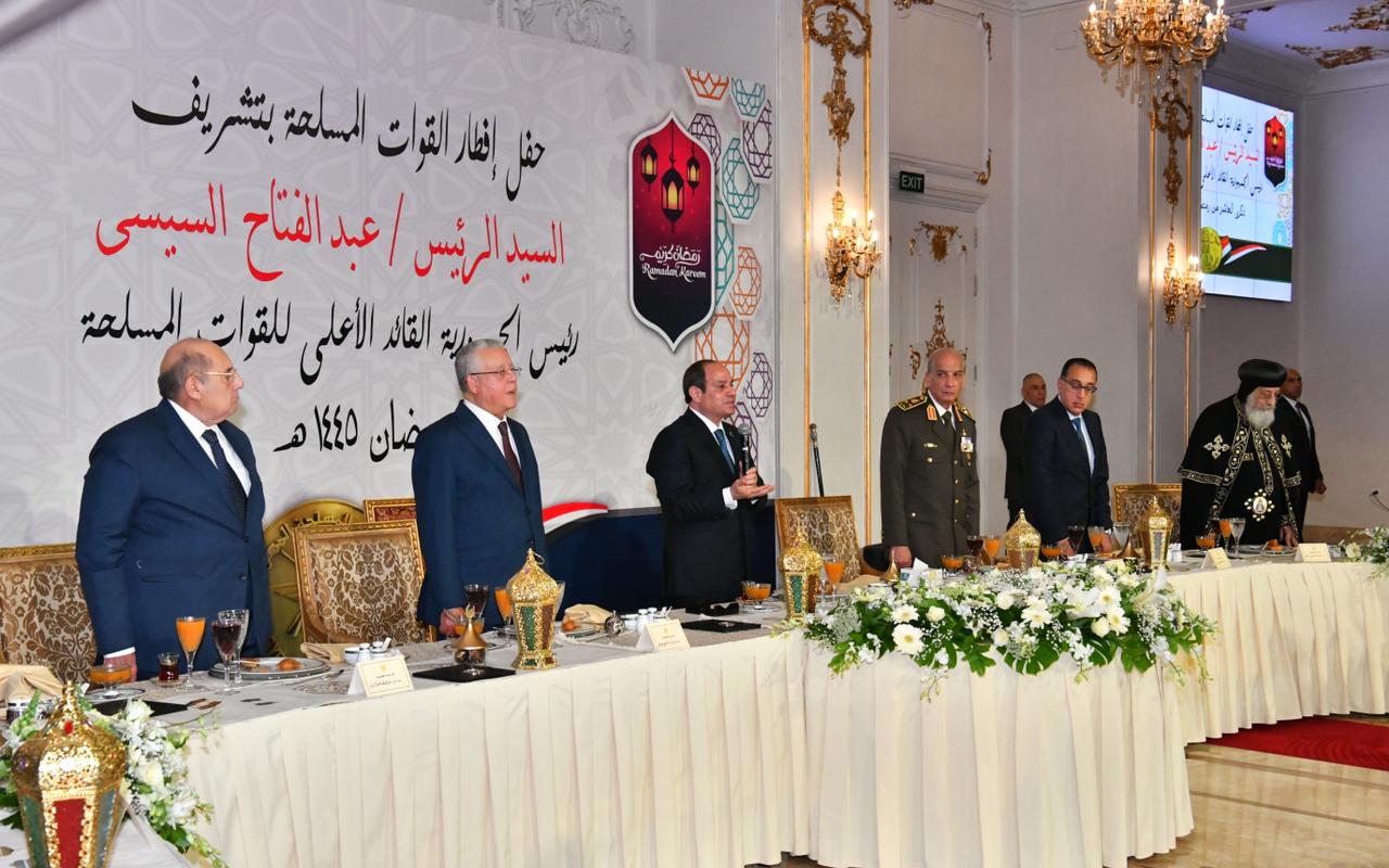الرئيس السيسى يشهد حفل إفطار القوات المسلحة بمناسبة ذكرى انتصارات العاشر من رمضان (2)