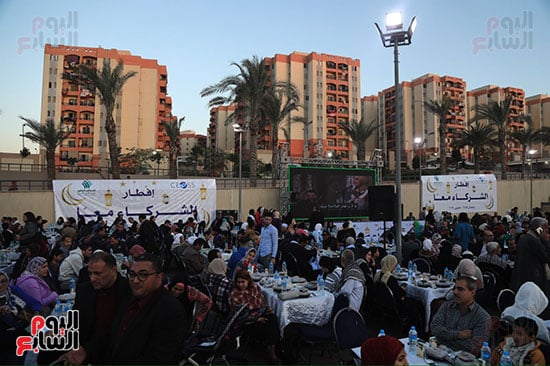 جانب من حفل الإفطار بالمدينة الشبابية بالأسمرات بشعار شركاء معا