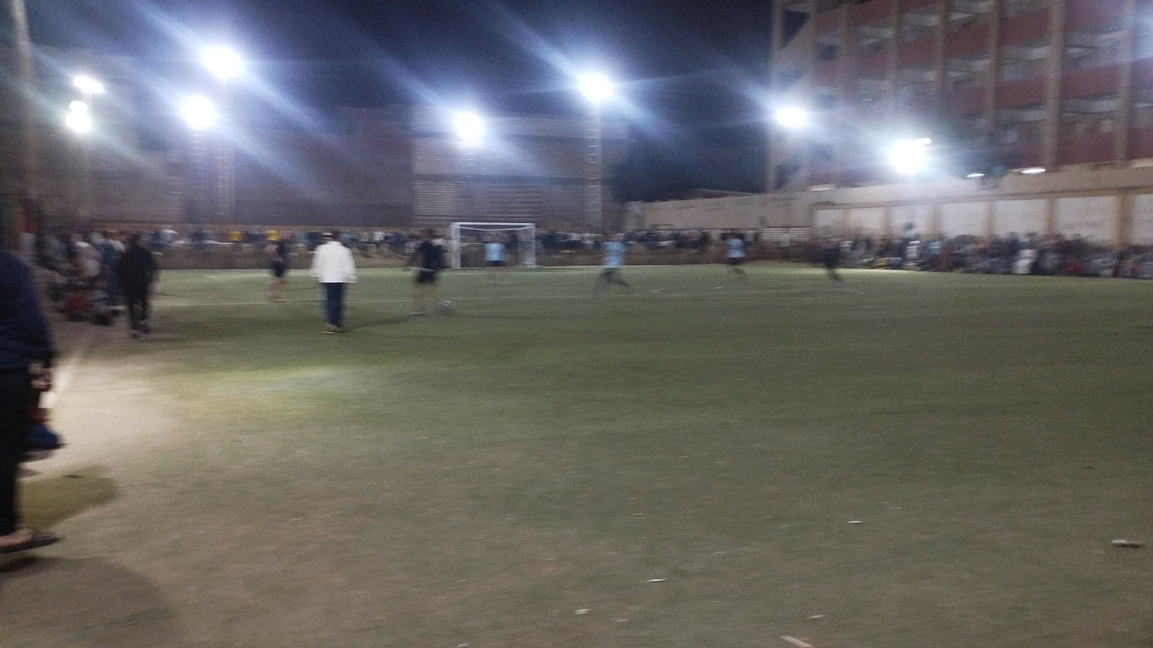  مباراة كرة قدم فى دورة رمضانية بالمنيا (4)