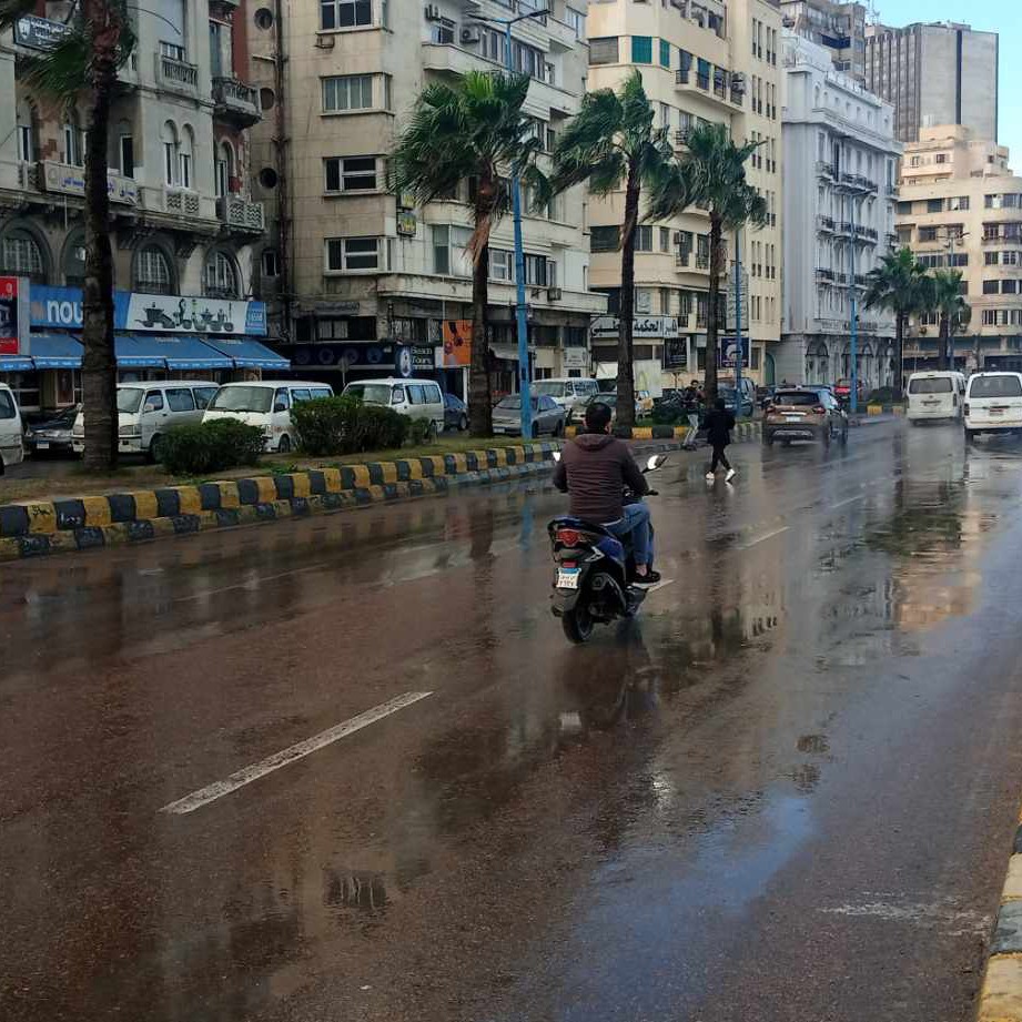 أمطار وانخفاض في درجات الحرارة بالإسكندرية