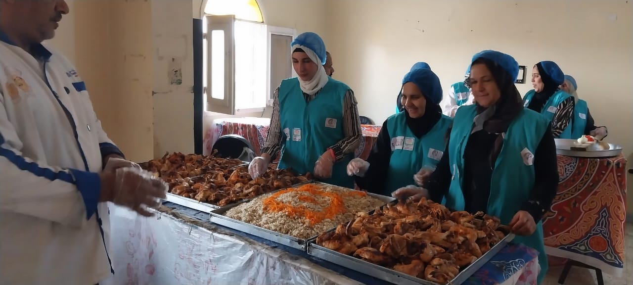  وجبات الإفطار للأسر الأكثر رعاية في قرى الحياة الكريمة (3)