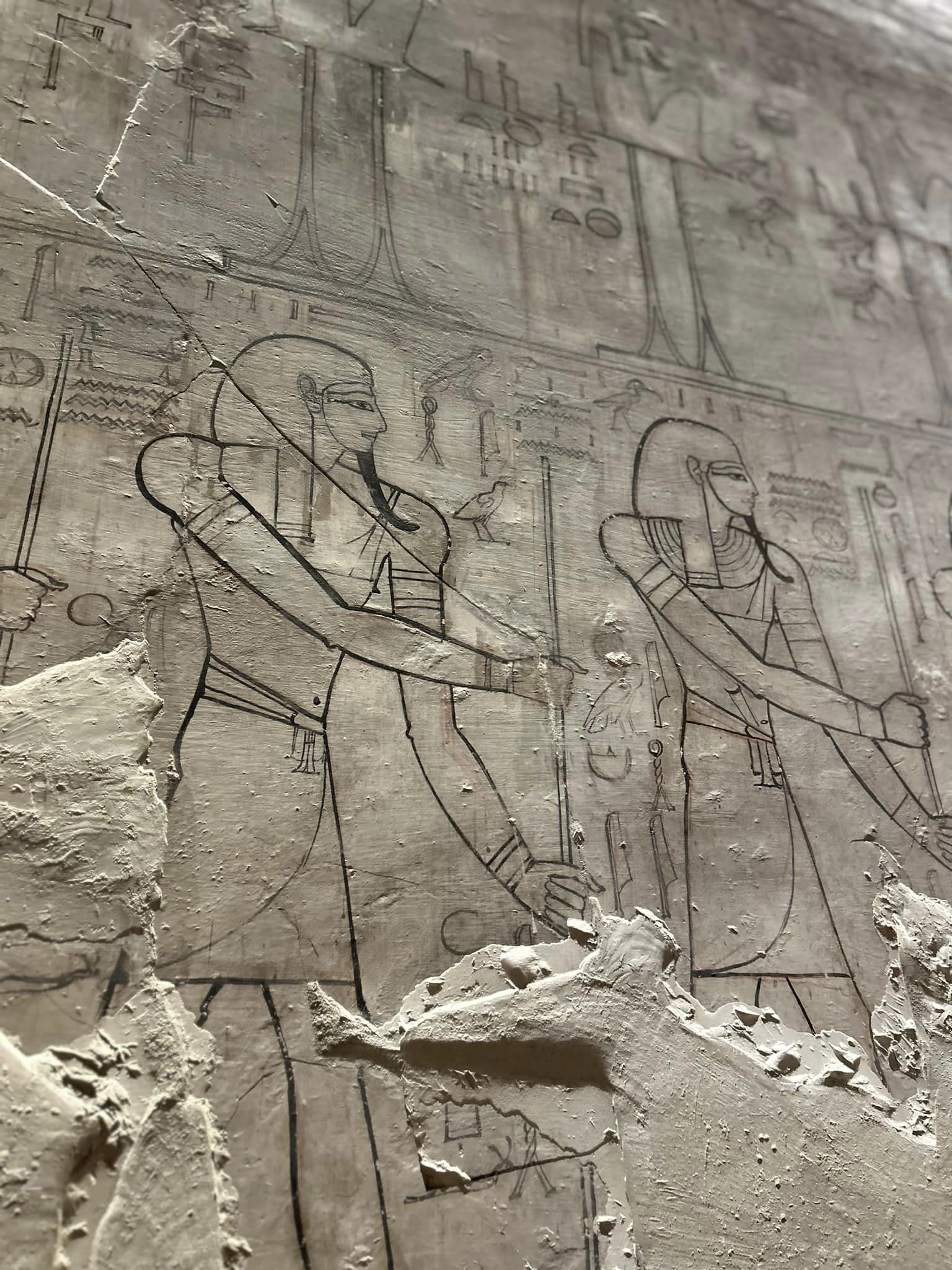 لوحات تاريخية داخل مقبرة سيتى الأول بوادى الملوك