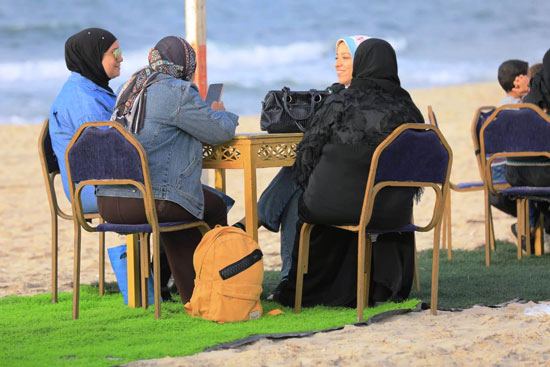 مجلس القبائل والعائلات المصرية ينظم أطول مائدة إفطار بدون طعام (21)