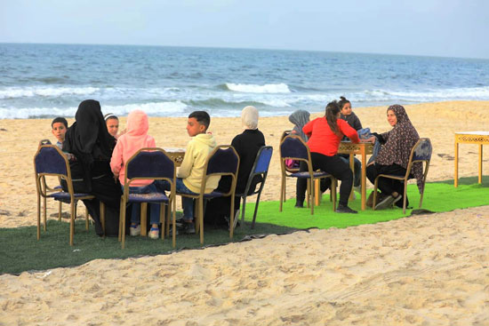 مجلس القبائل والعائلات المصرية ينظم أطول مائدة إفطار بدون طعام (7)