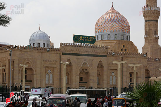 حركة المرور أمام المسحد