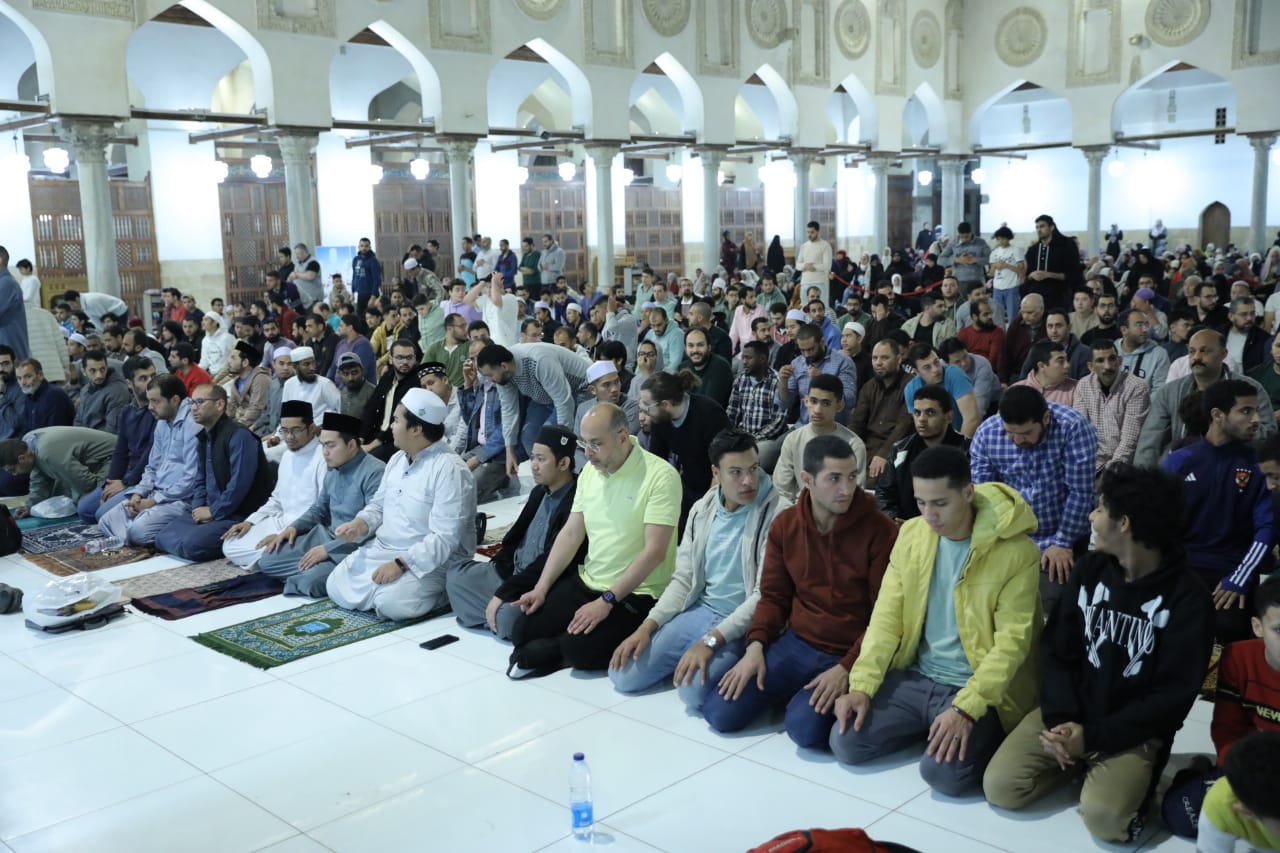 صلاة التراويح بالجامع الأزهر (11)