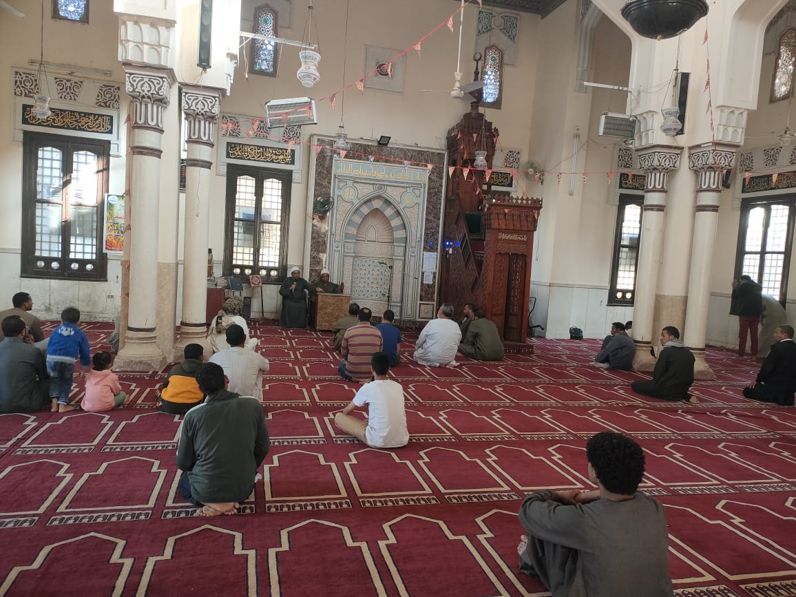 دروس دينية للمواطنين في نهار شهر رمضان المبارك