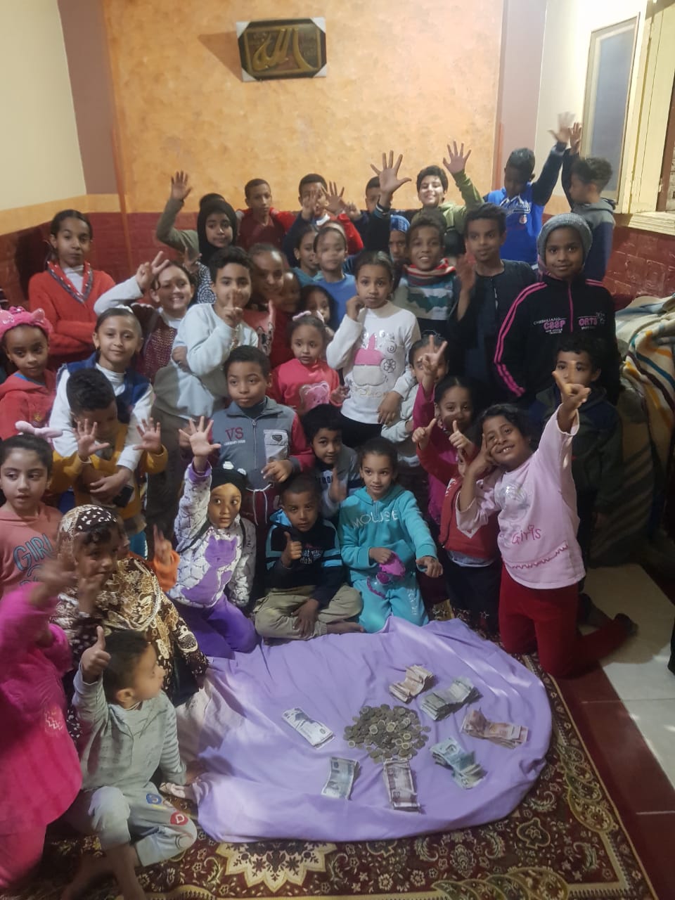 فرحة الأطفال بحصاد حصالة الخير فى رمضان