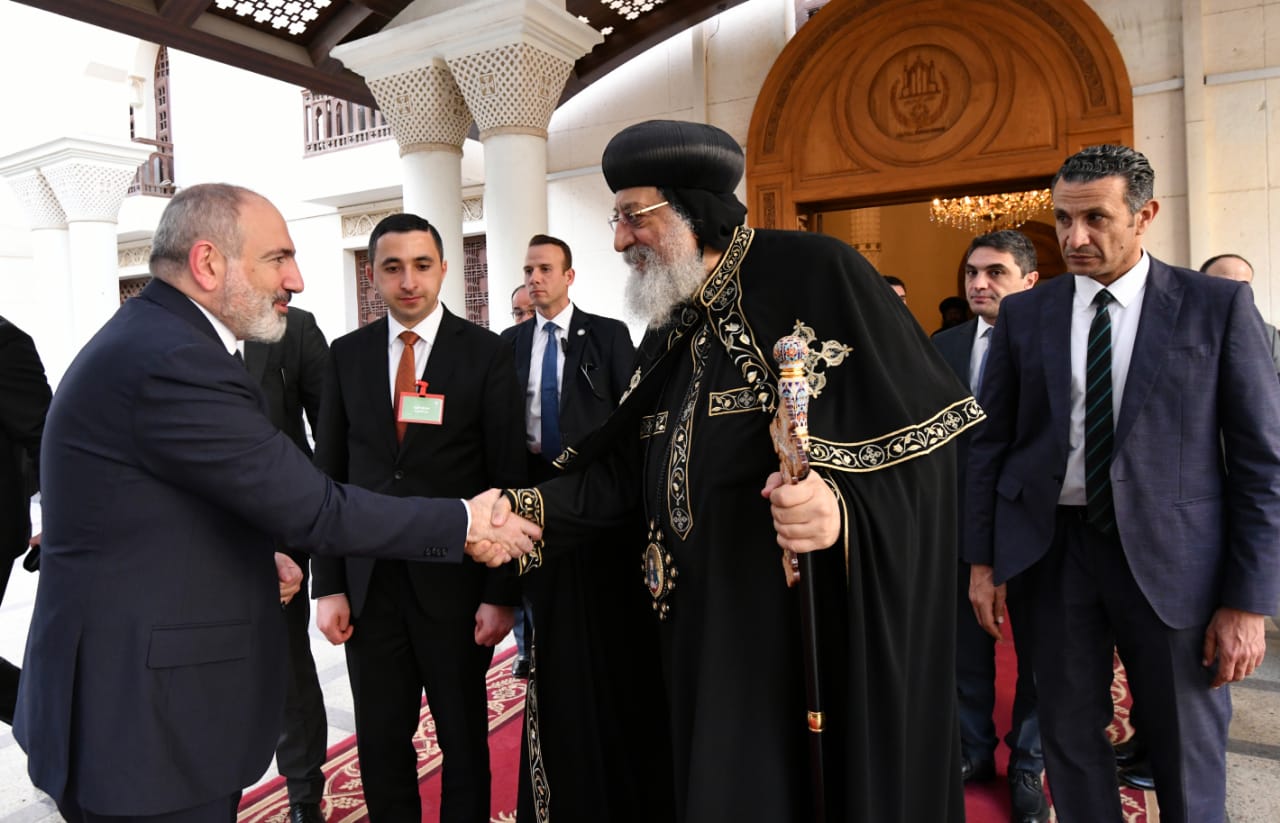 جانب من استقبال رئيس وزراء أرمينيا