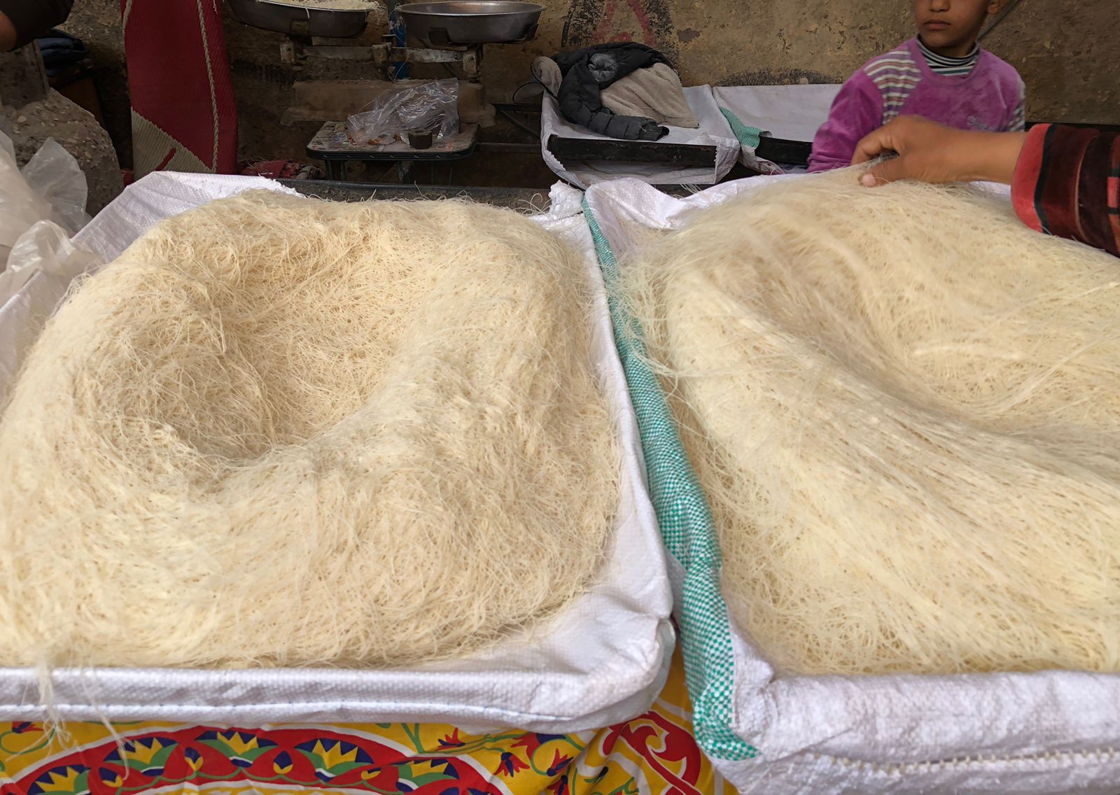 صناعة الكنافة استعدادا لشهر رمضان