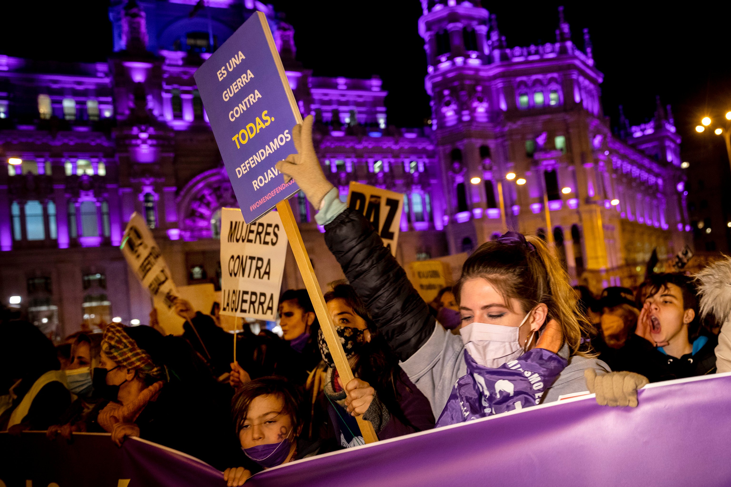 مظاهرات فى اسبانيا باليوم العالمى للمرأة