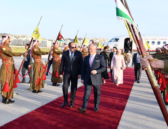 الرئيس السيسى يصل العاصمة الأردنية عمان والملك عبد الله يستقبله (5)