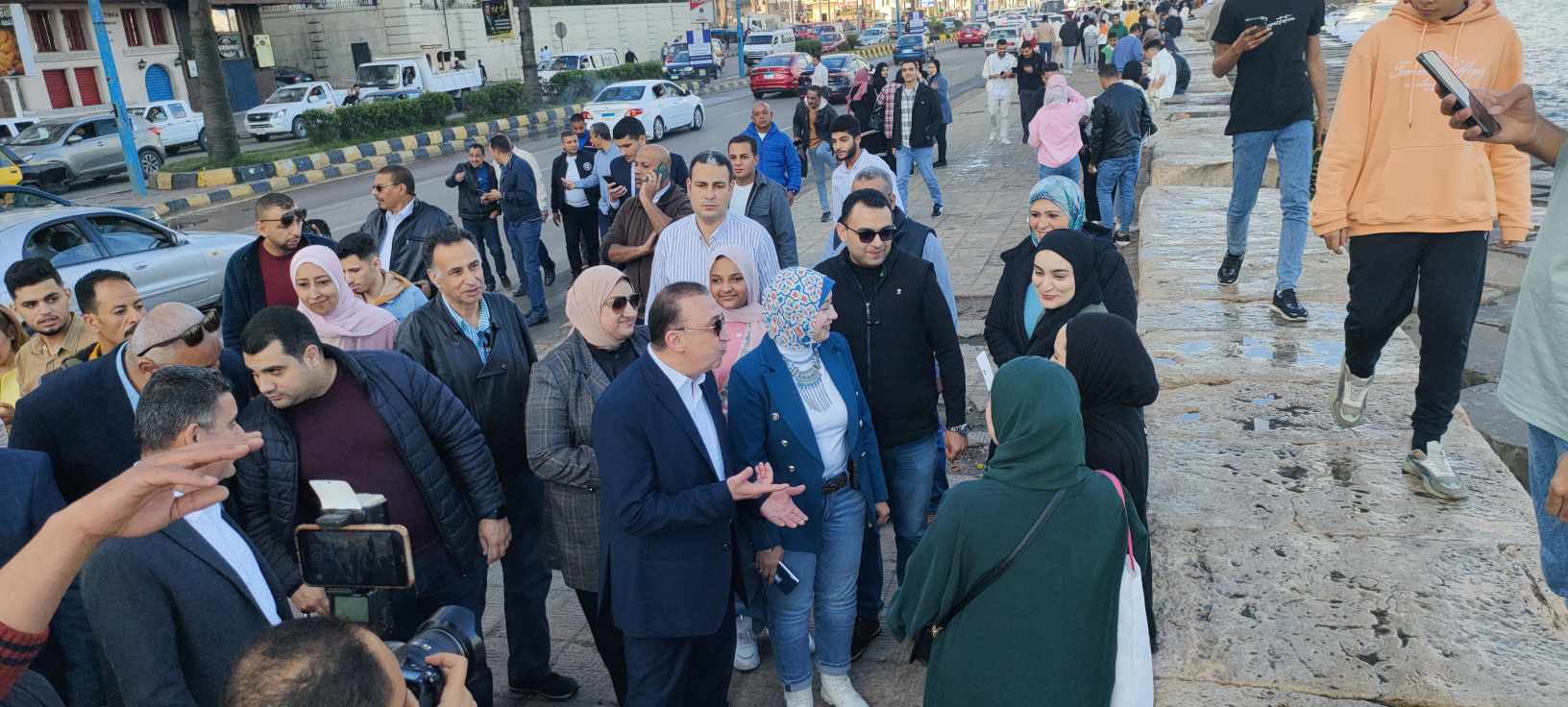 محافظ الإسكندرية يهنئ المواطنين بعيد الفطر المبارك