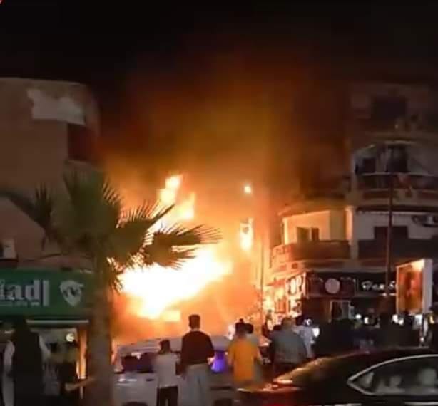 حريق في محلات بمنطقة البيطاش بالإسكندرية