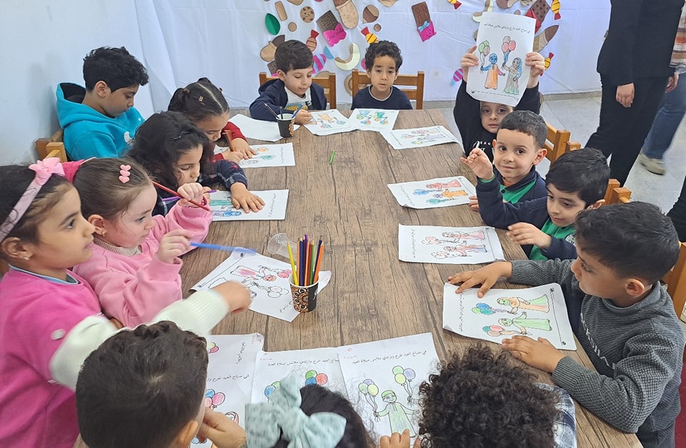 ورشة فنية للأطفال احتفالا بعيد الفطر المبارك