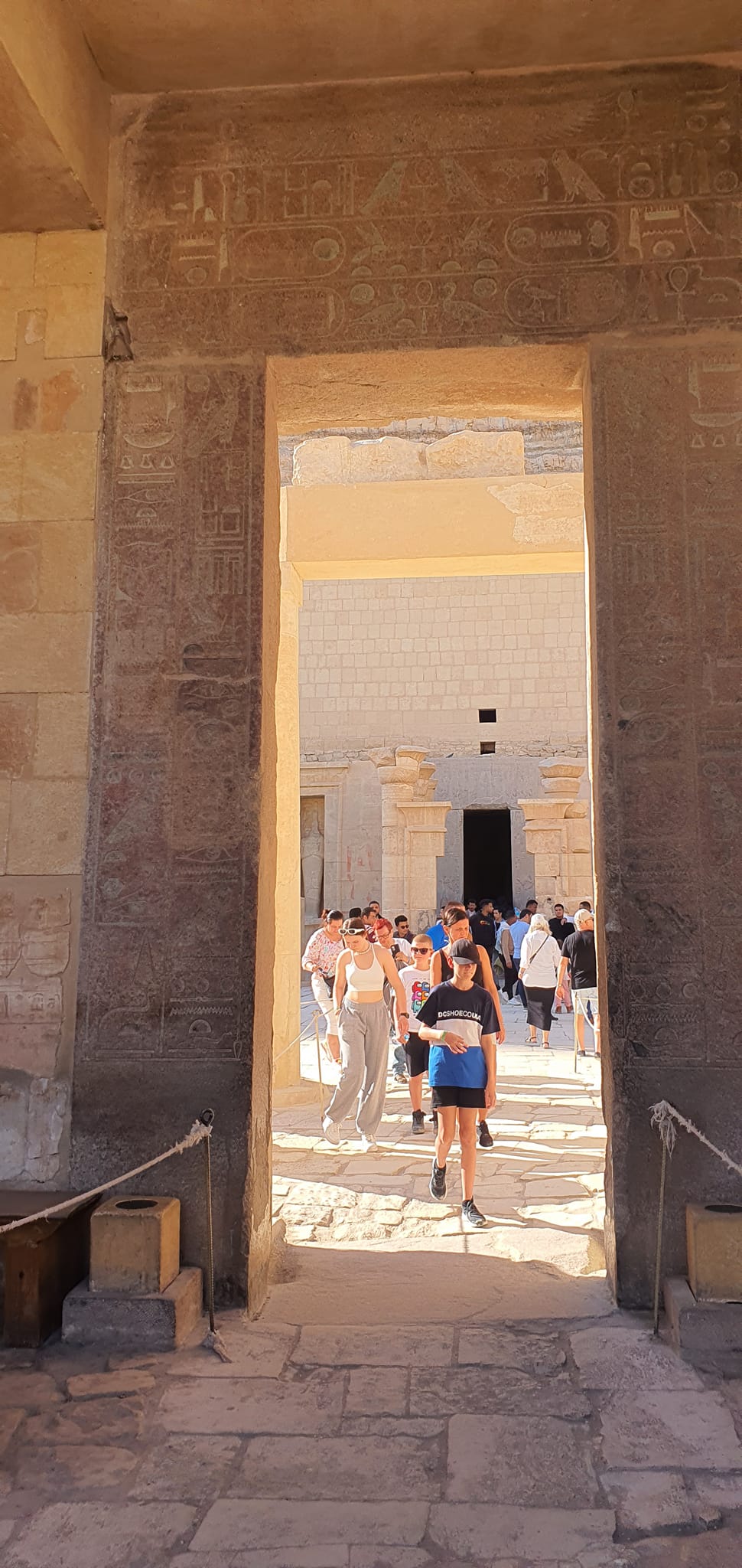 جانب من الاقبال السياحى فى معبد حتشبسوت