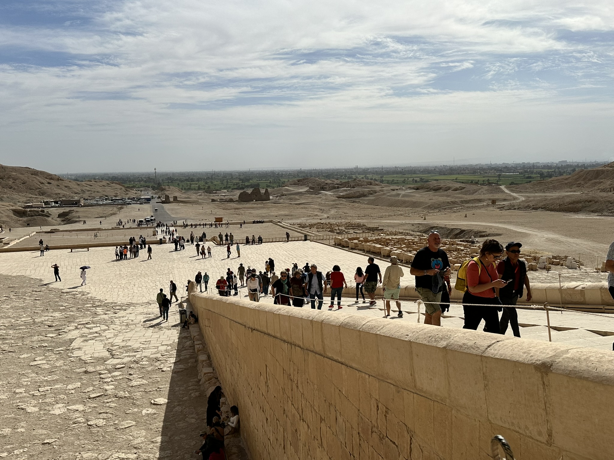 زيارات سياحية ضخمة فى معبد حتشبسوت